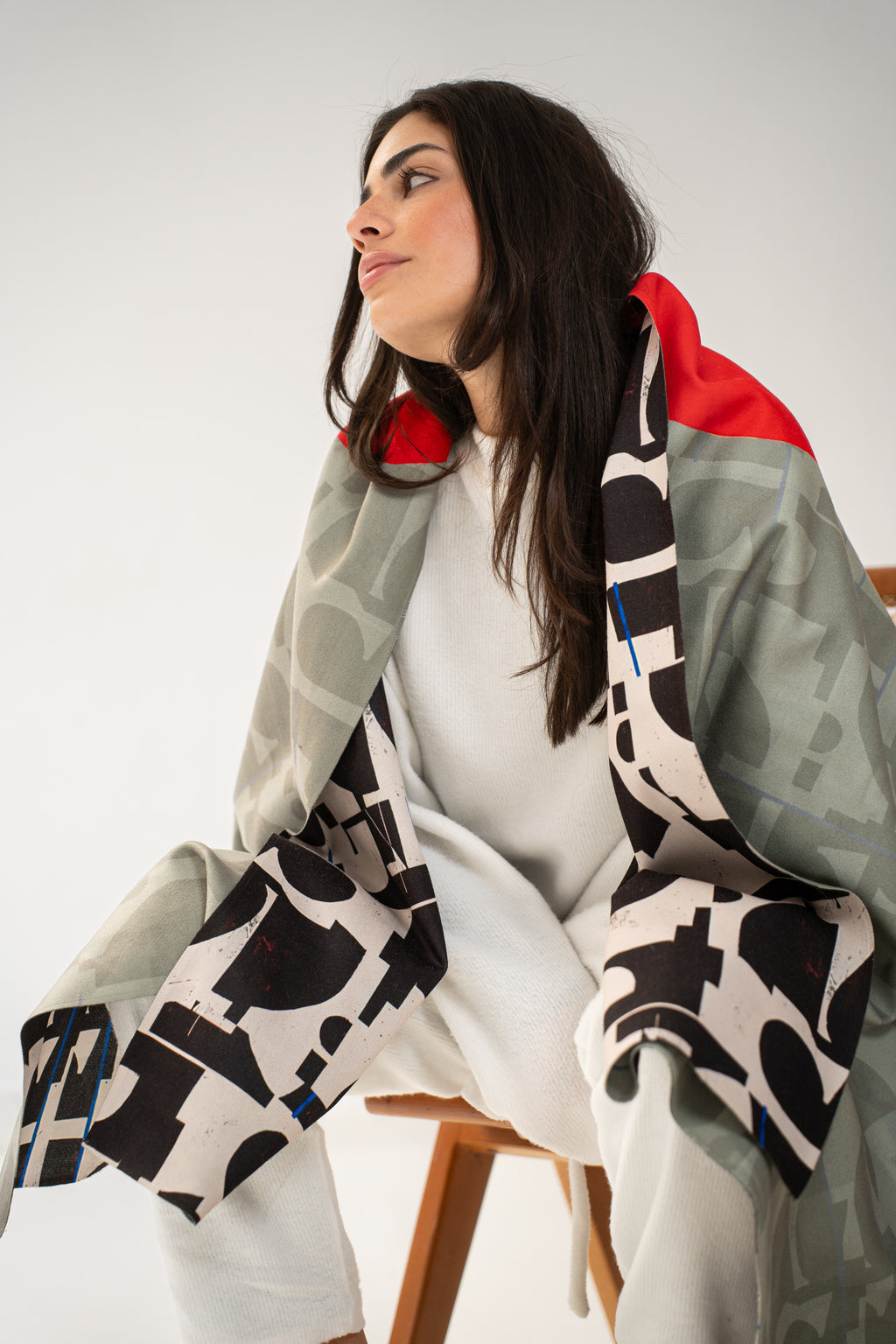 Red point scarf