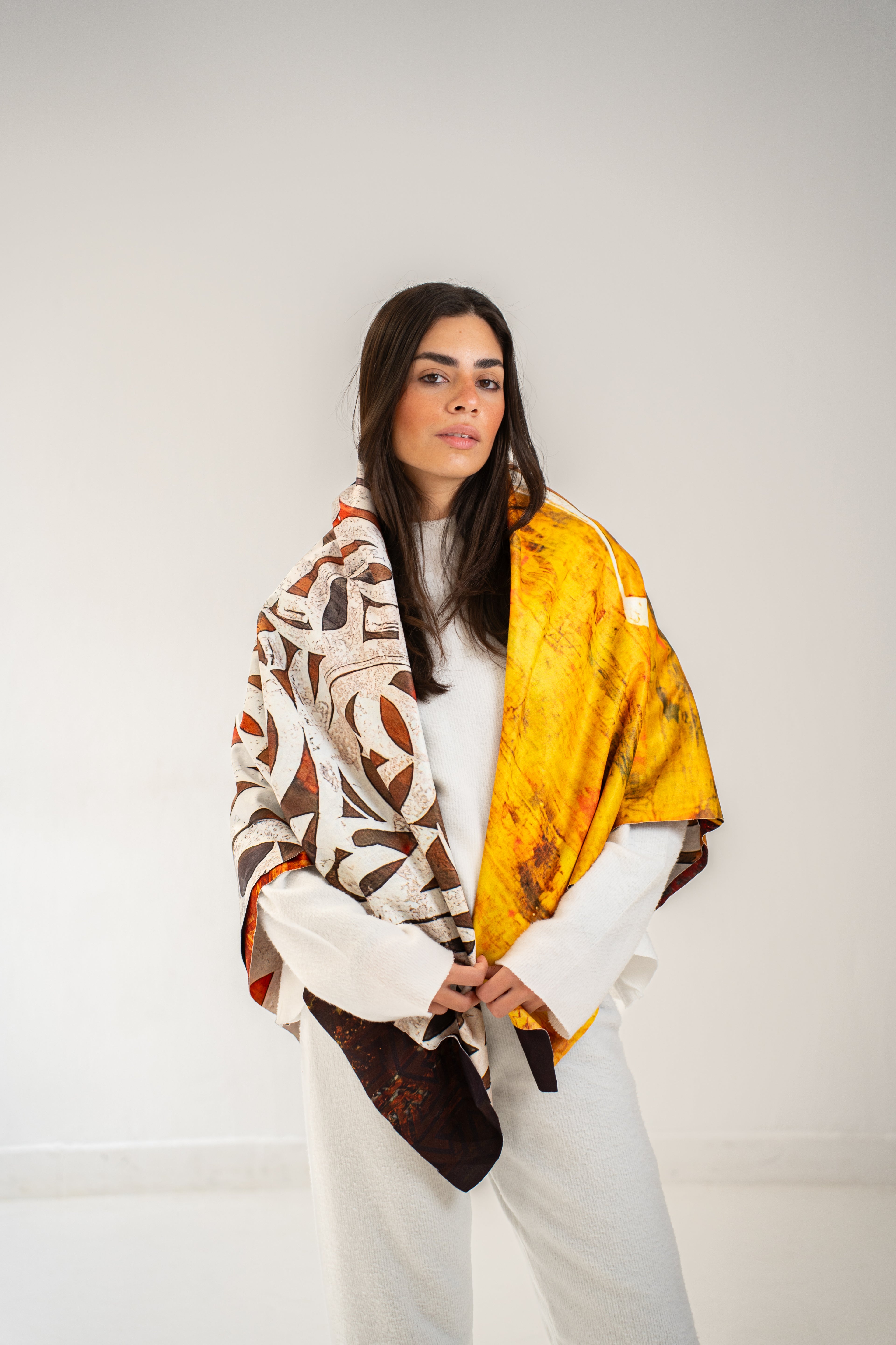 Siraj scarf
