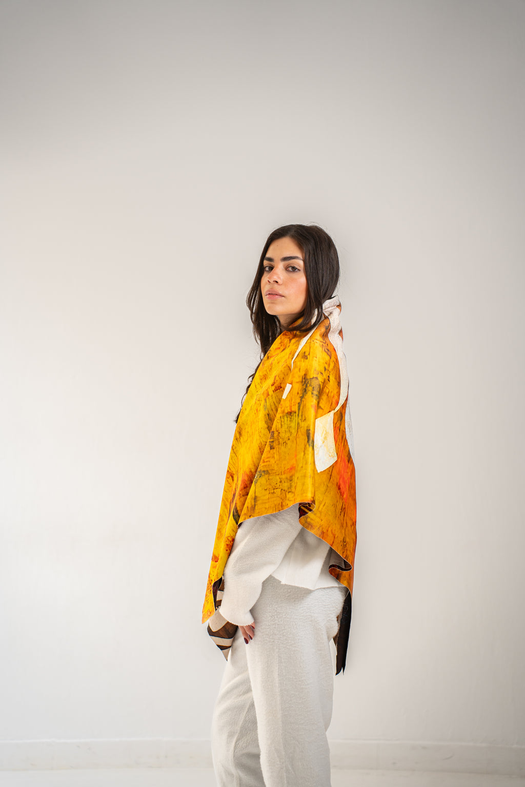 Siraj scarf