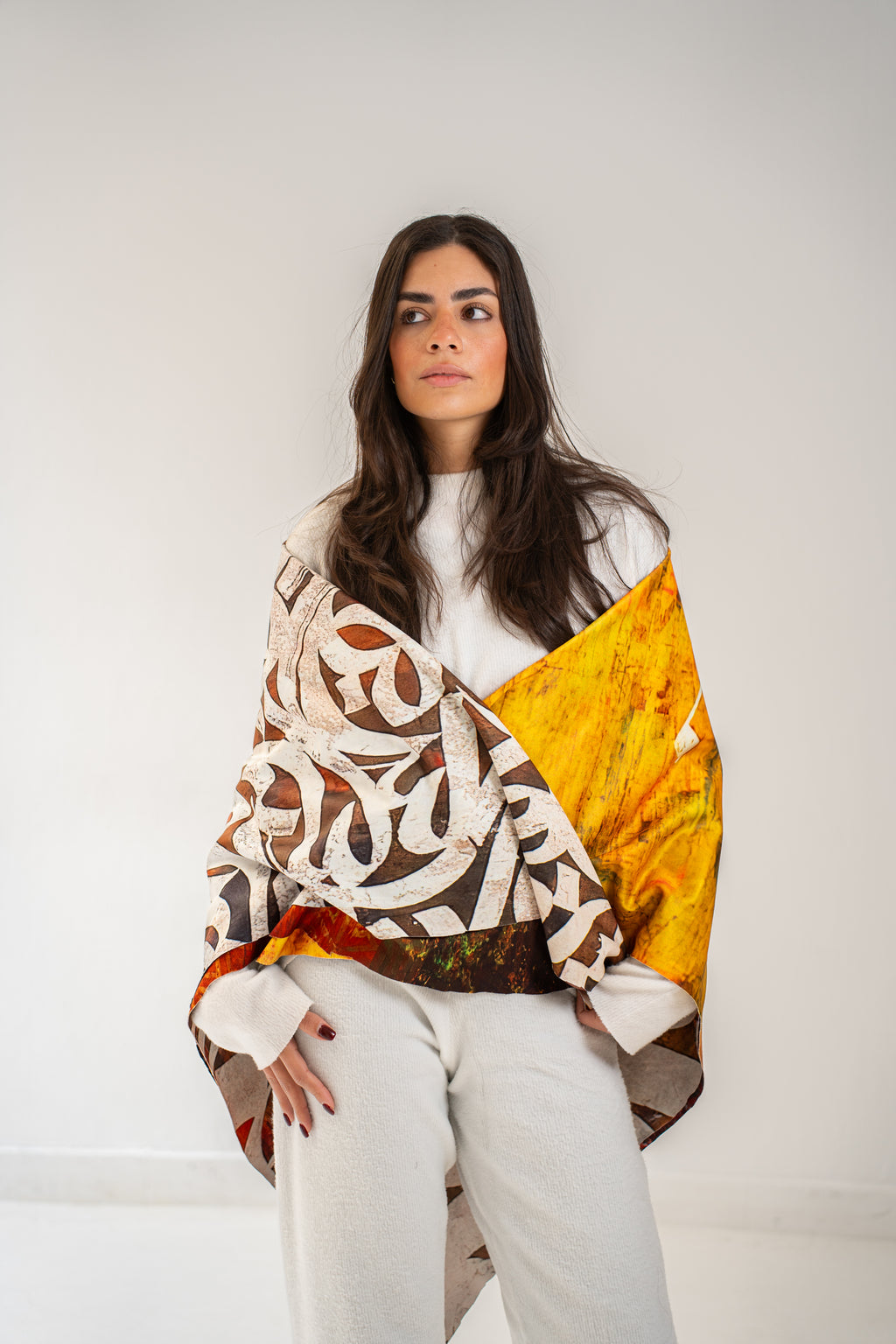 Siraj scarf