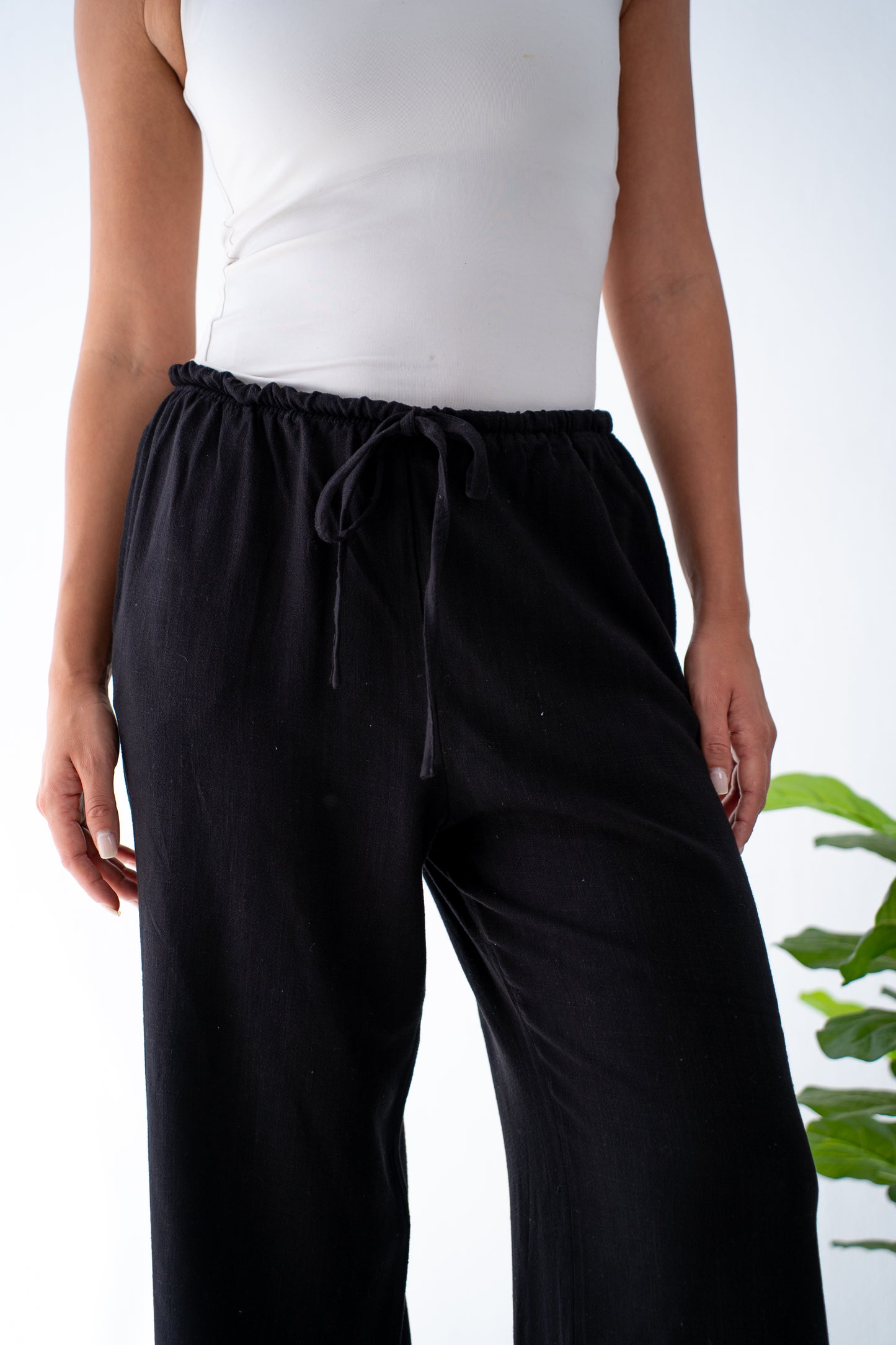 Liquorice linen pants