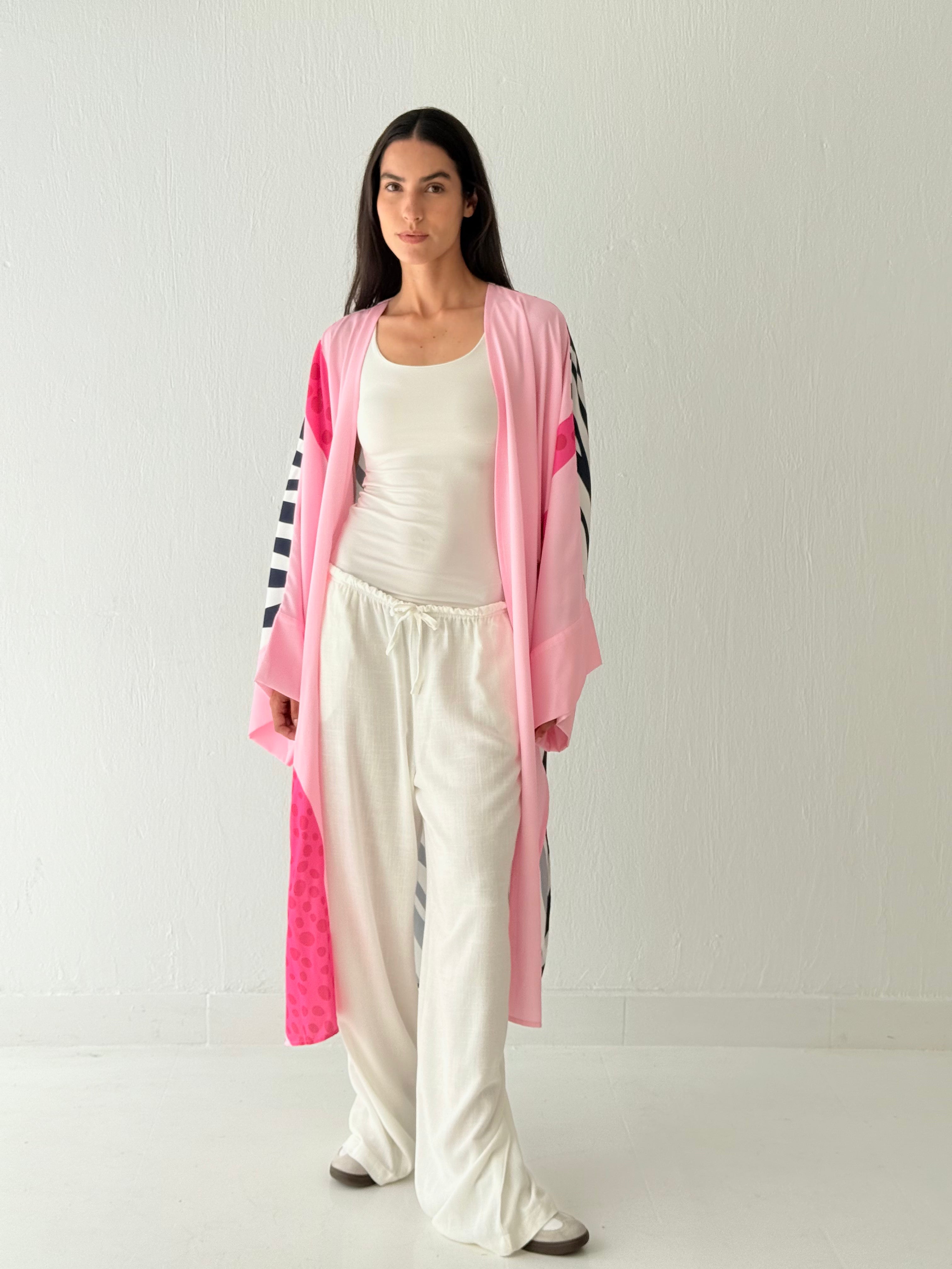 Pinky zebra kimono