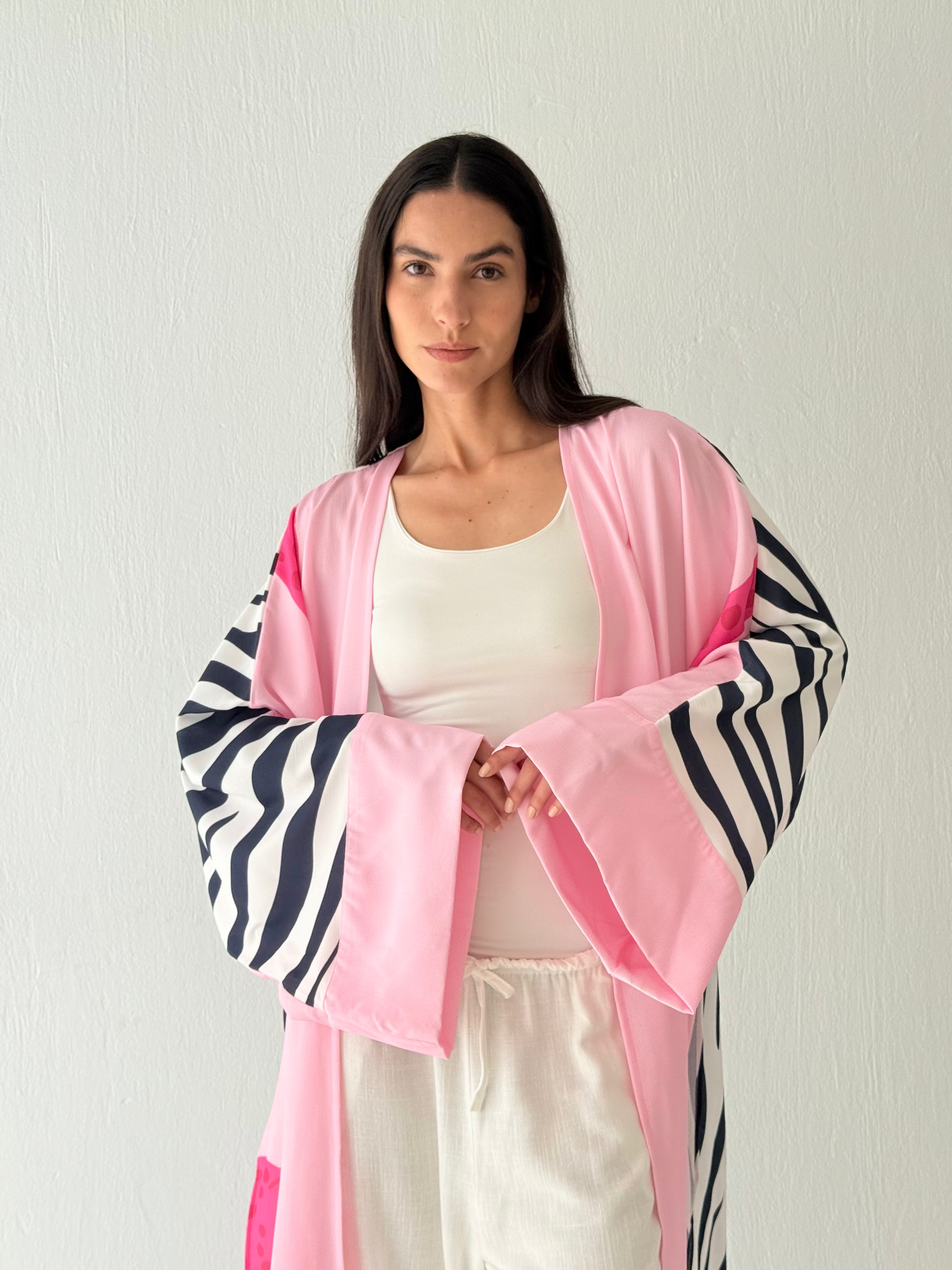 Pinky zebra kimono