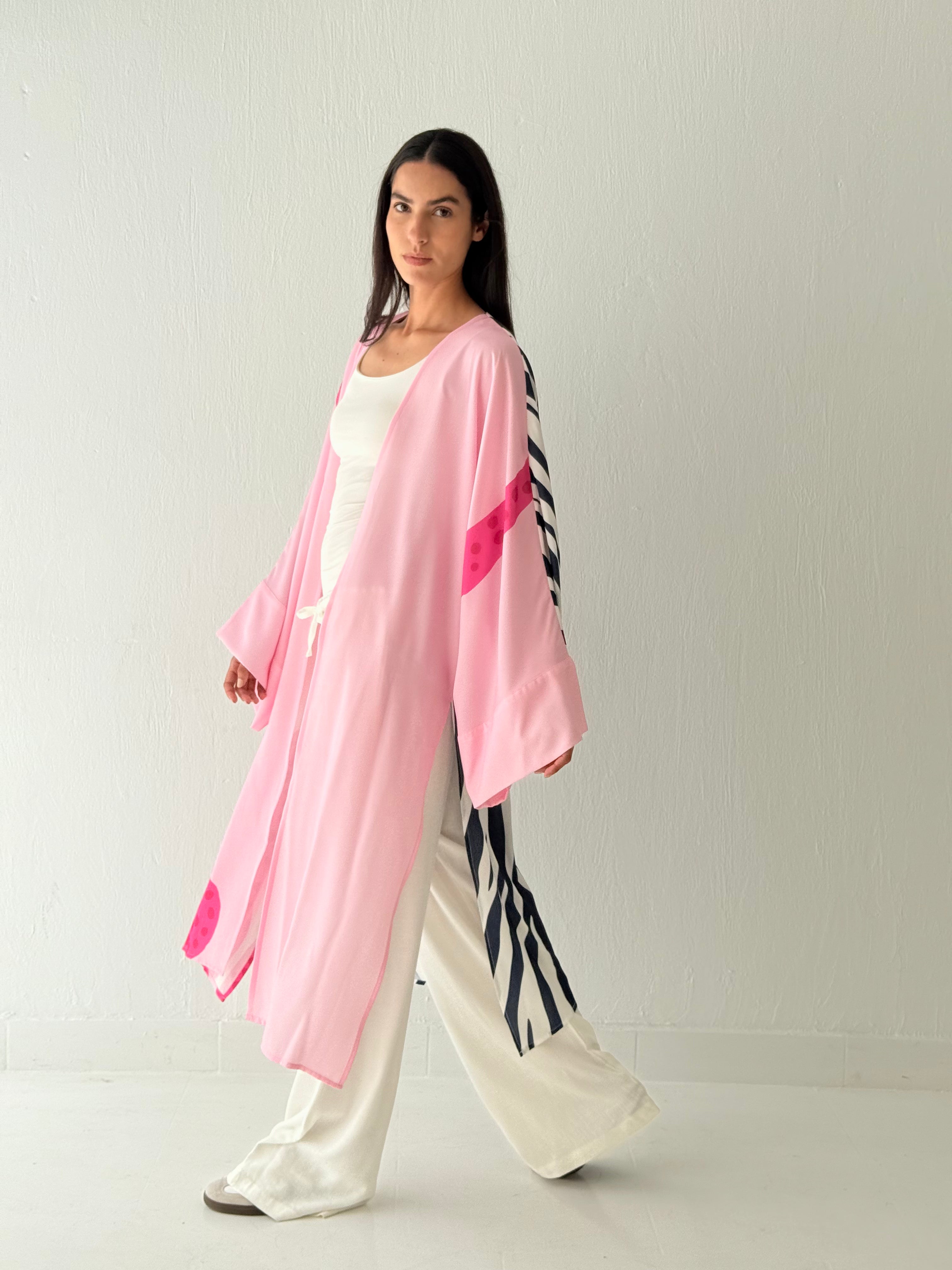 Pinky zebra kimono