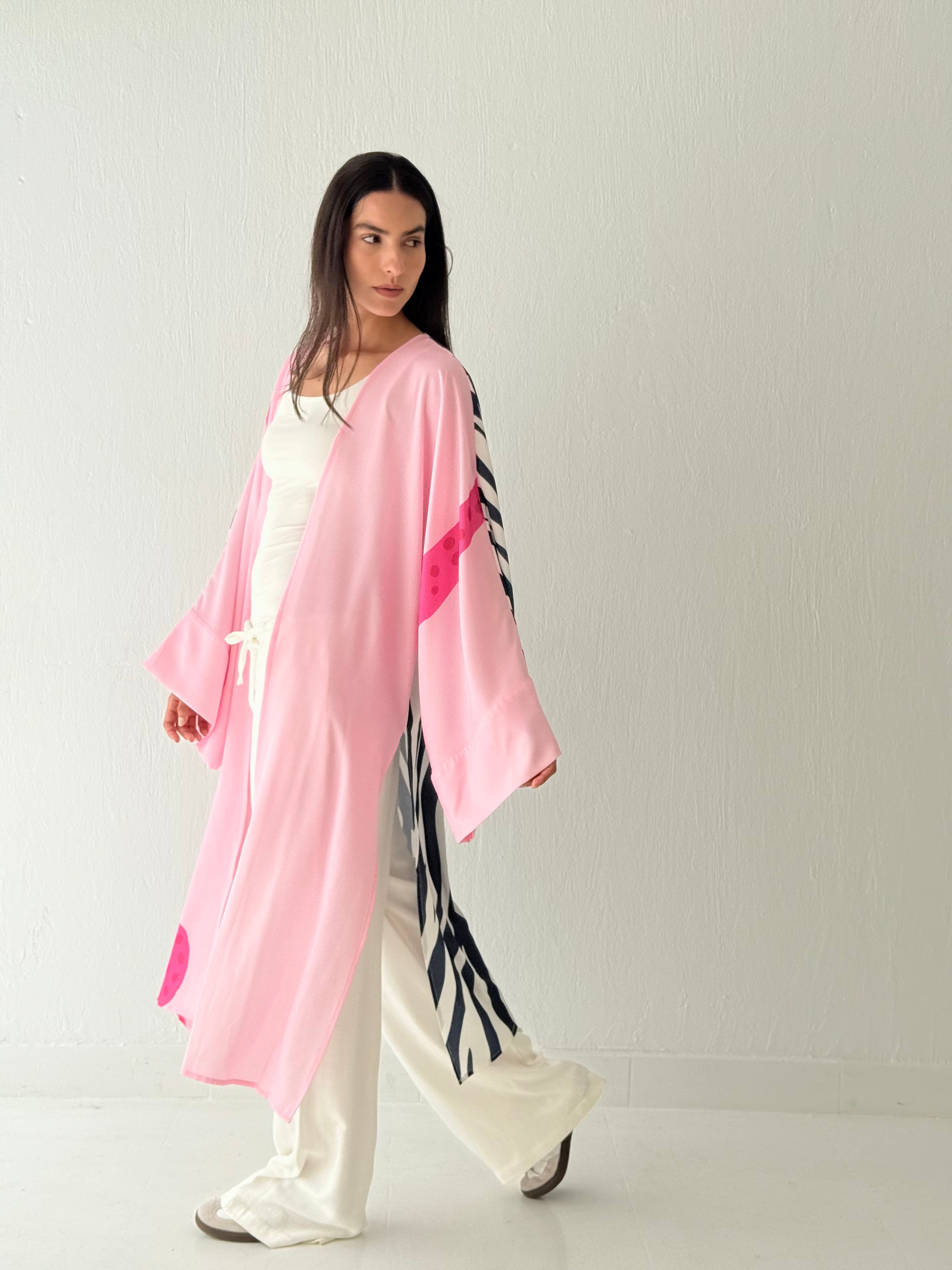 Pinky zebra kimono