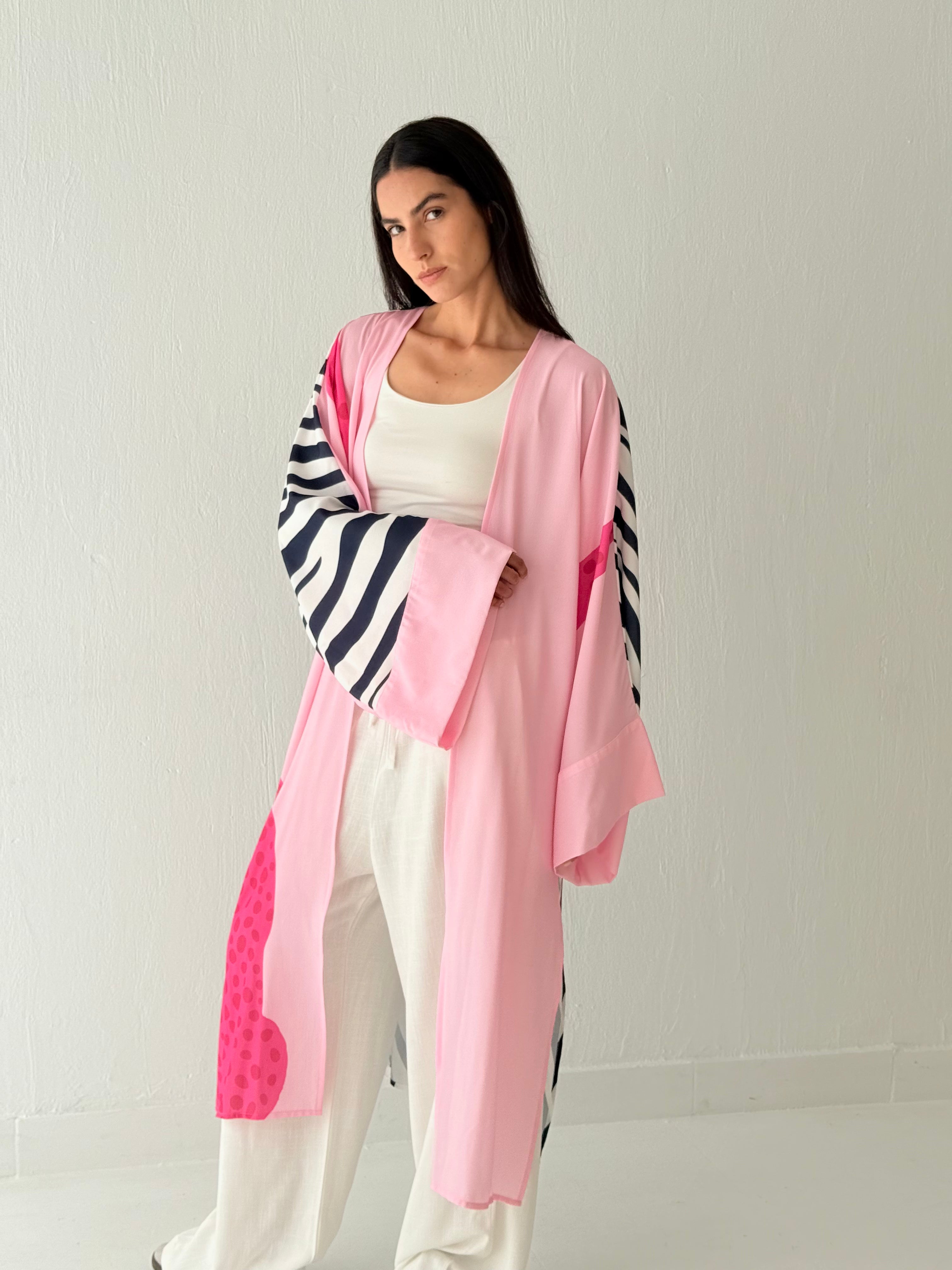 Pinky zebra kimono