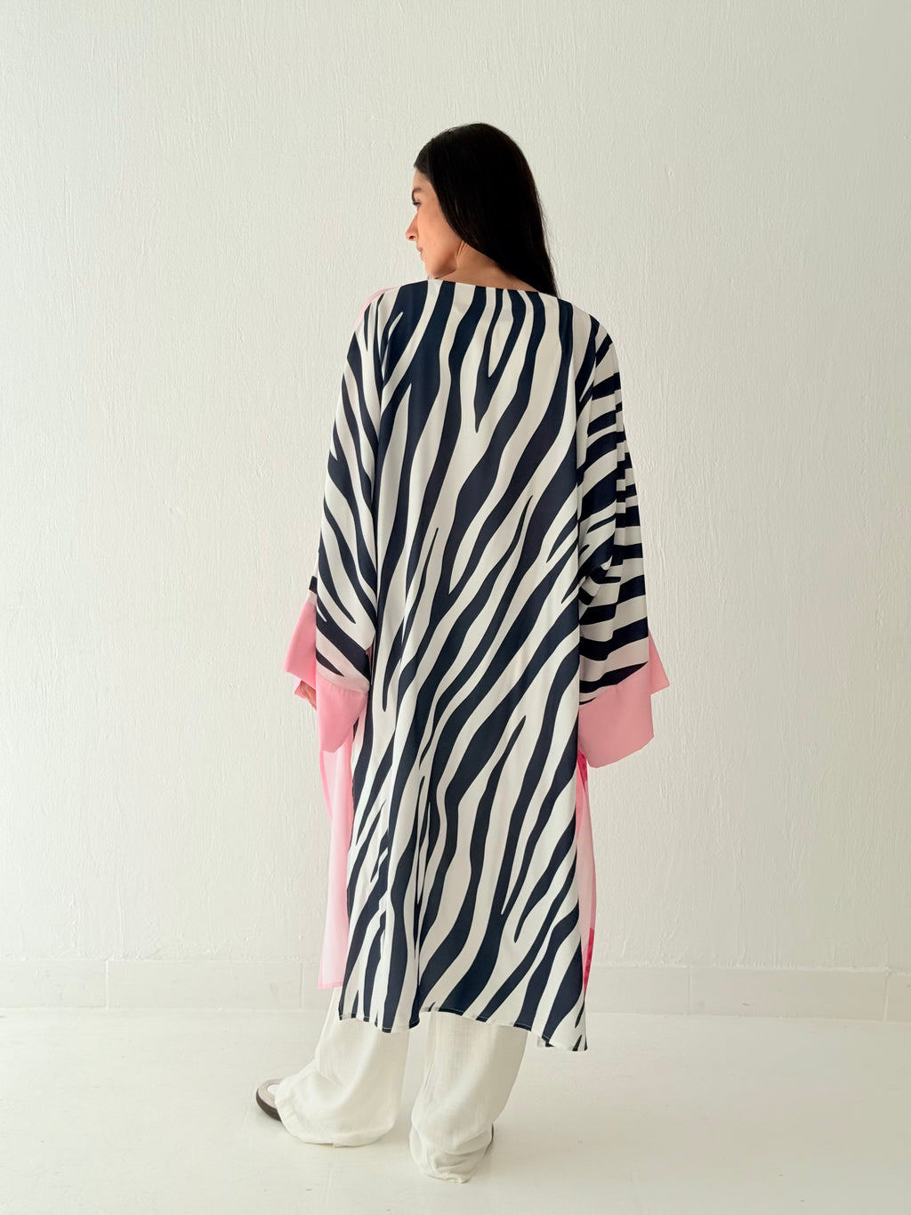 Pinky zebra kimono