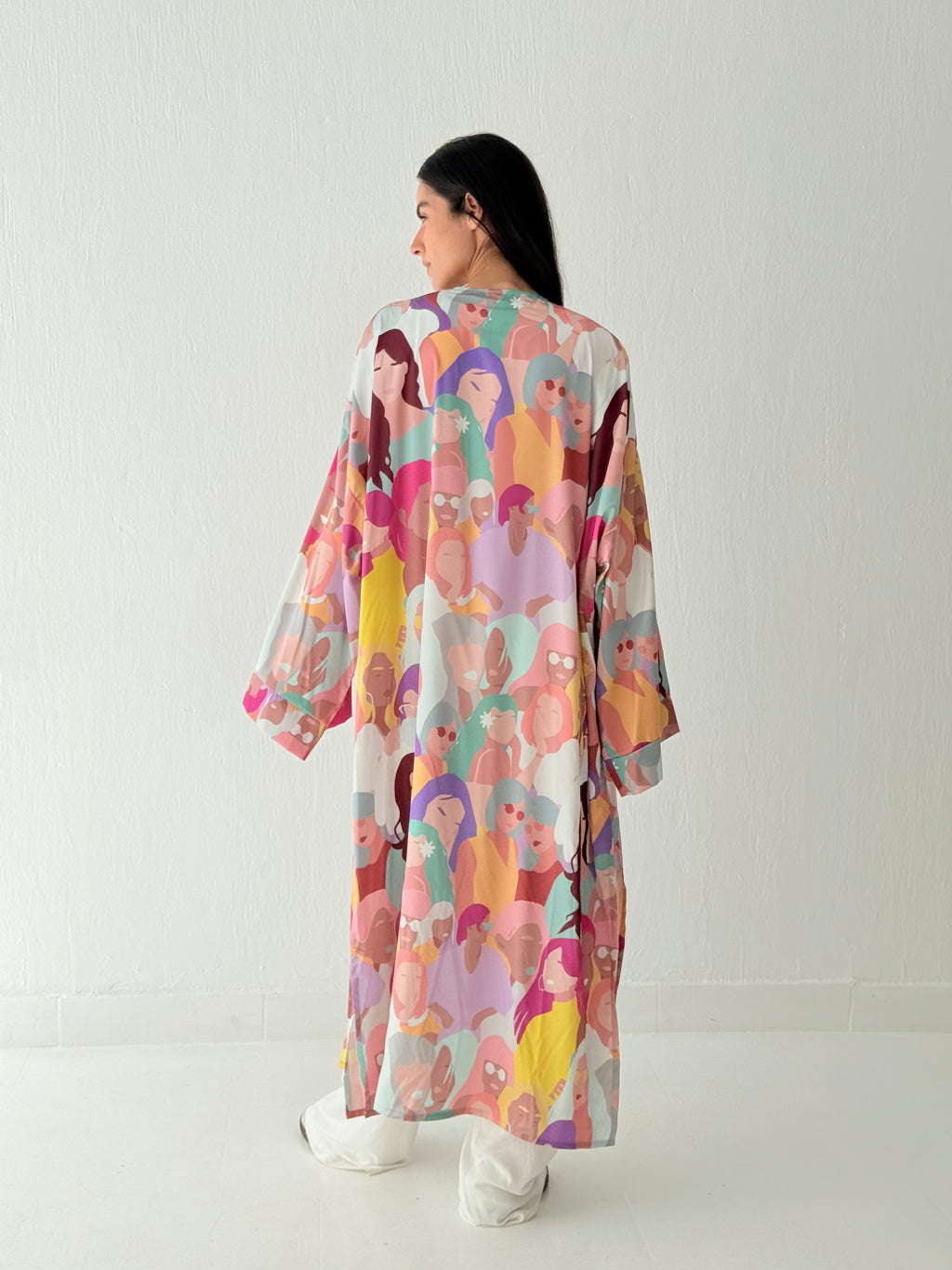 Faces Kimono