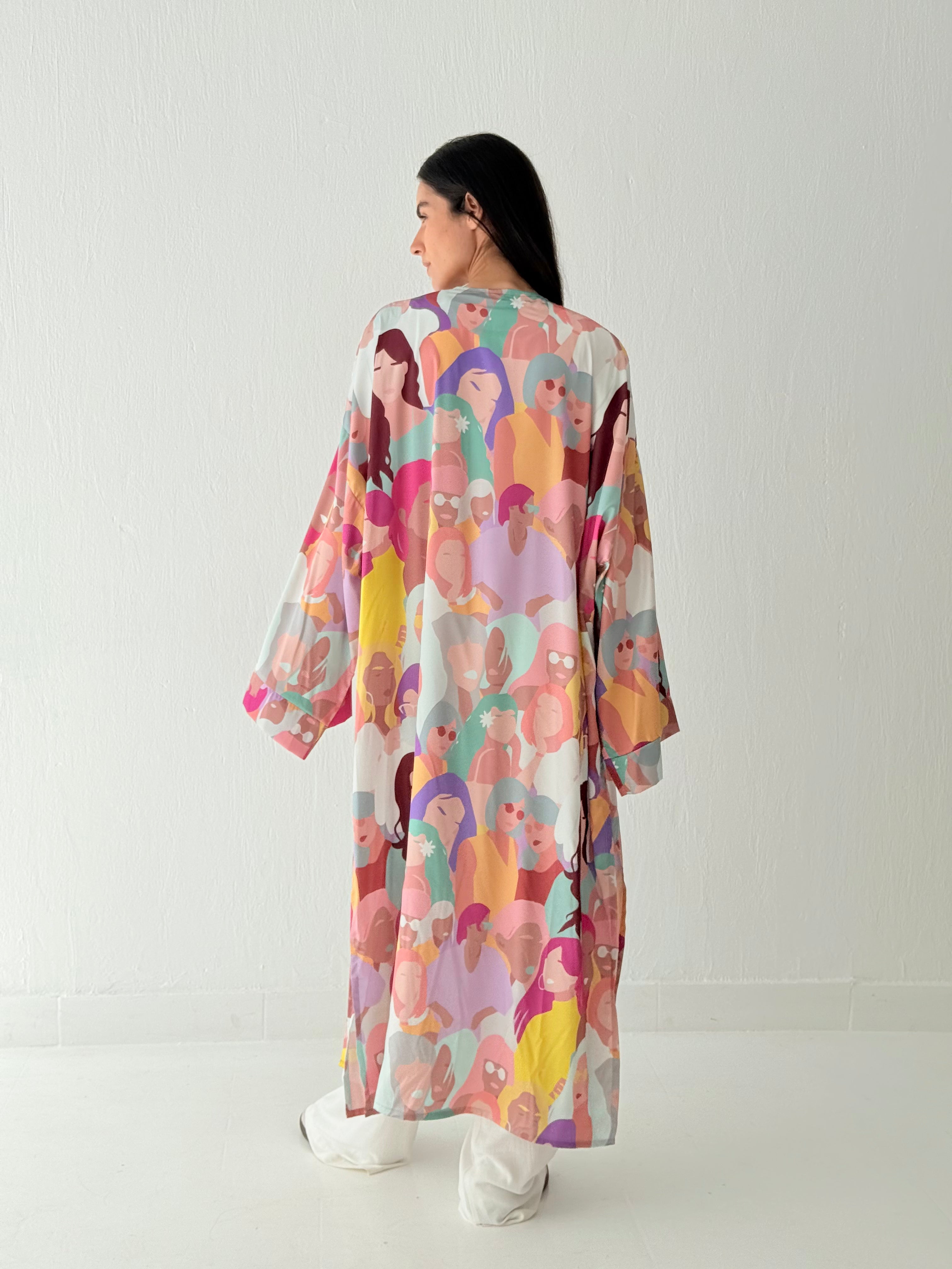 Faces Kimono