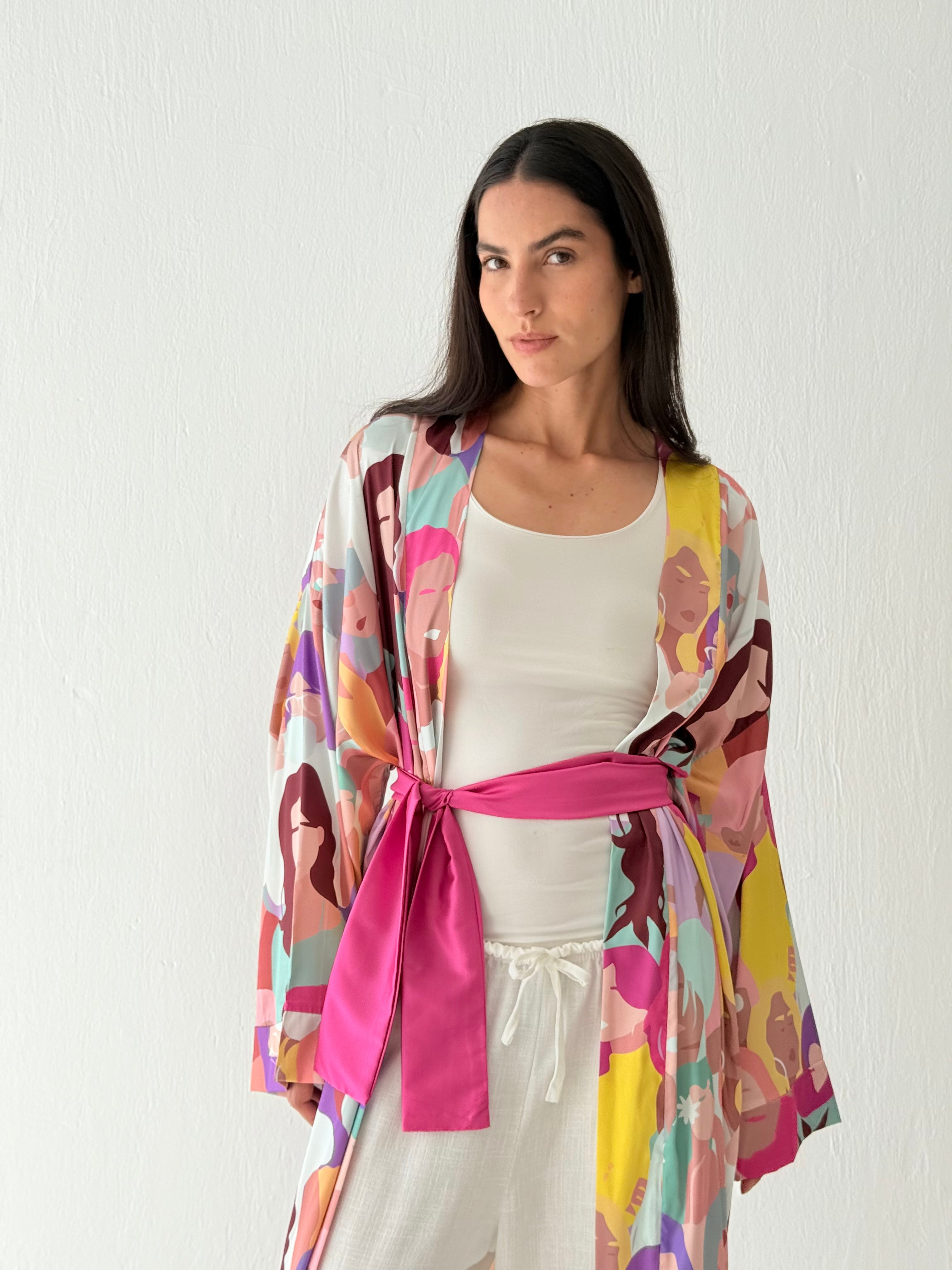 Faces Kimono