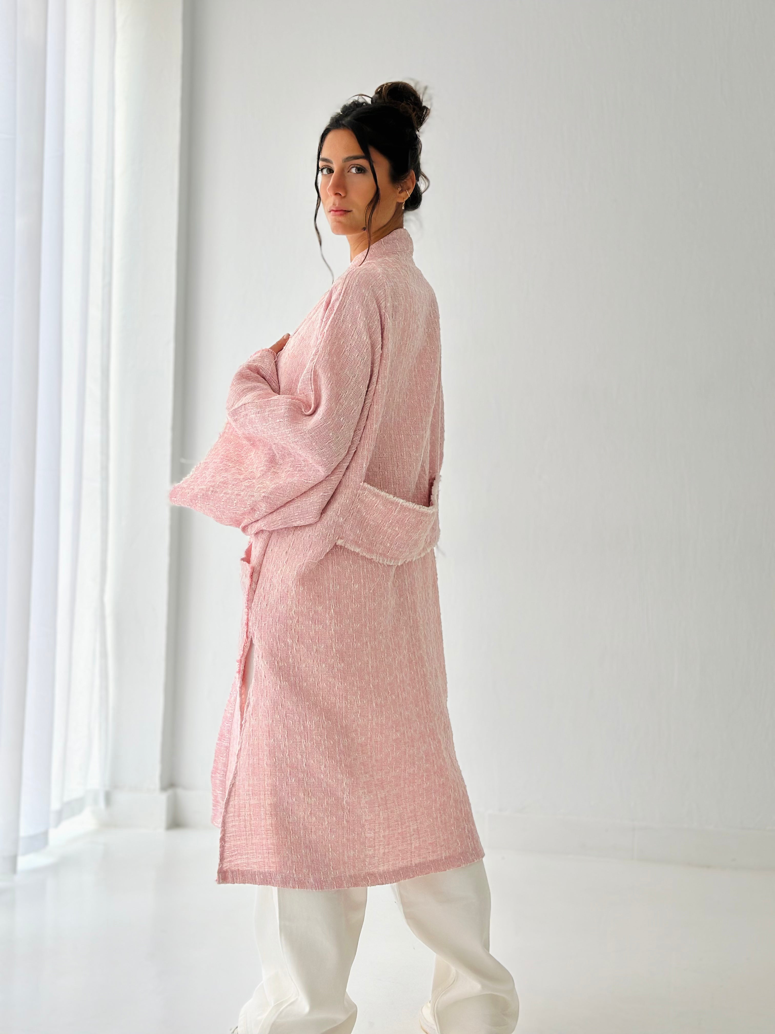Pink kimono