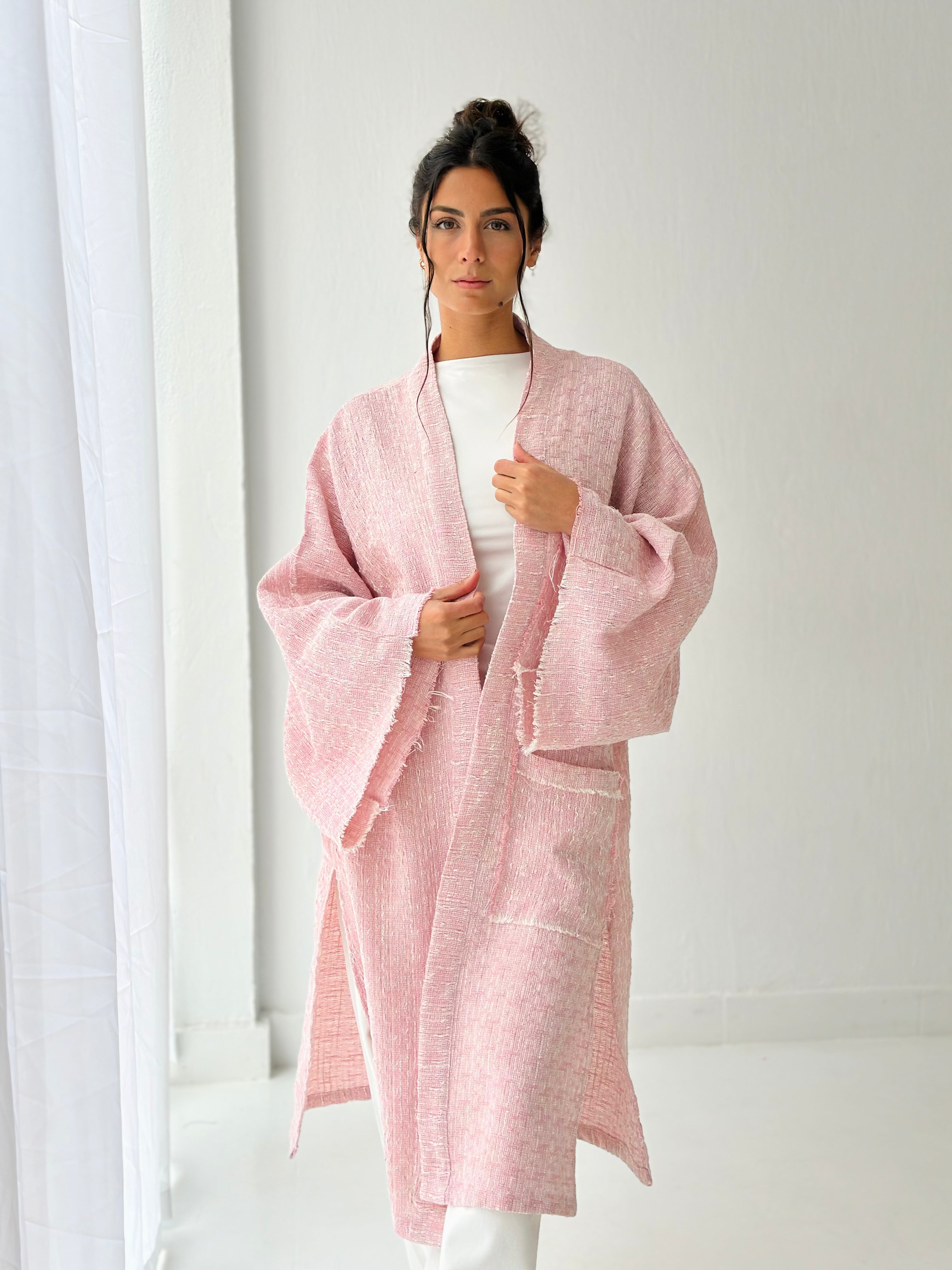 Pink kimono
