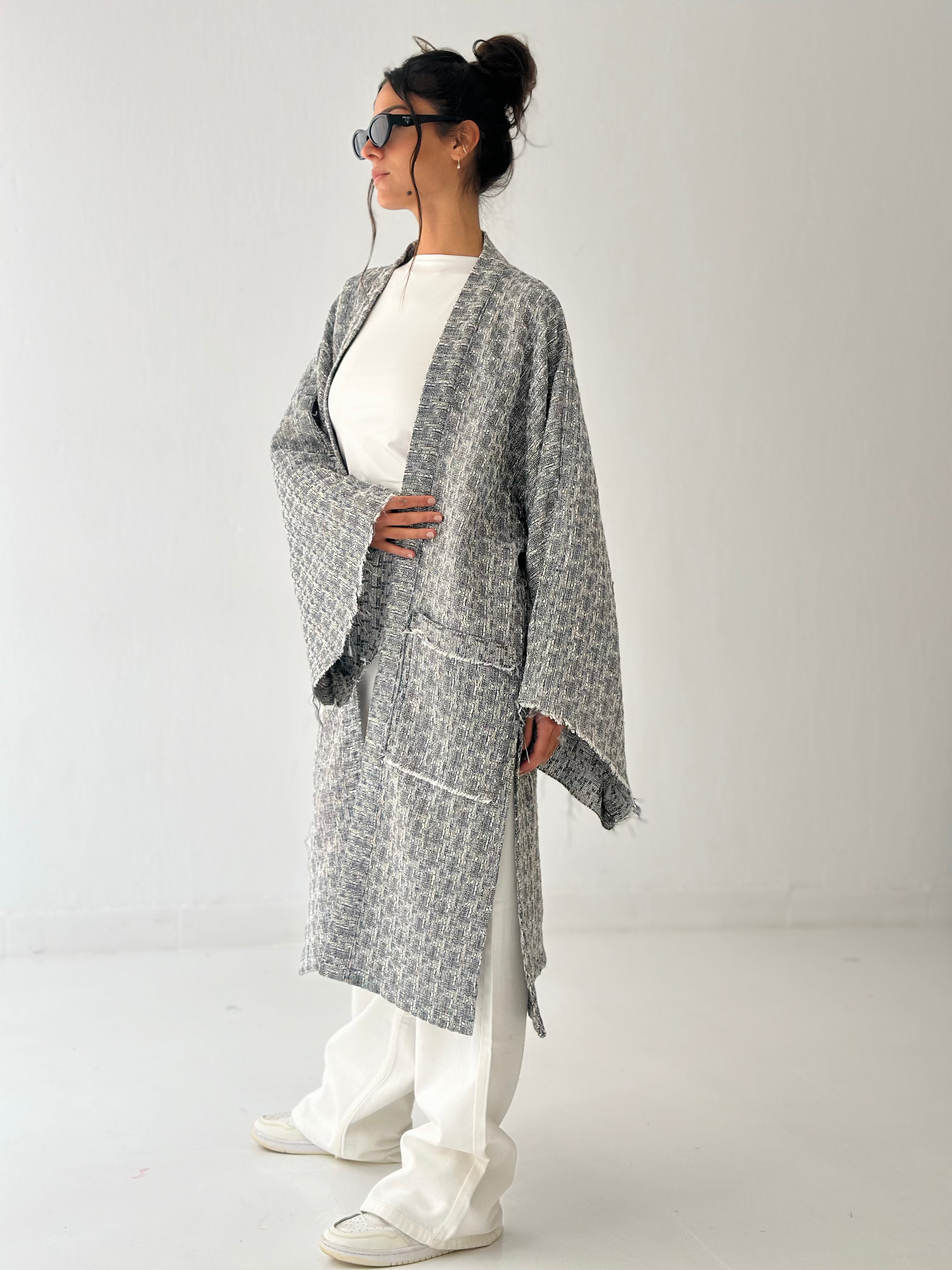 Grey kimono